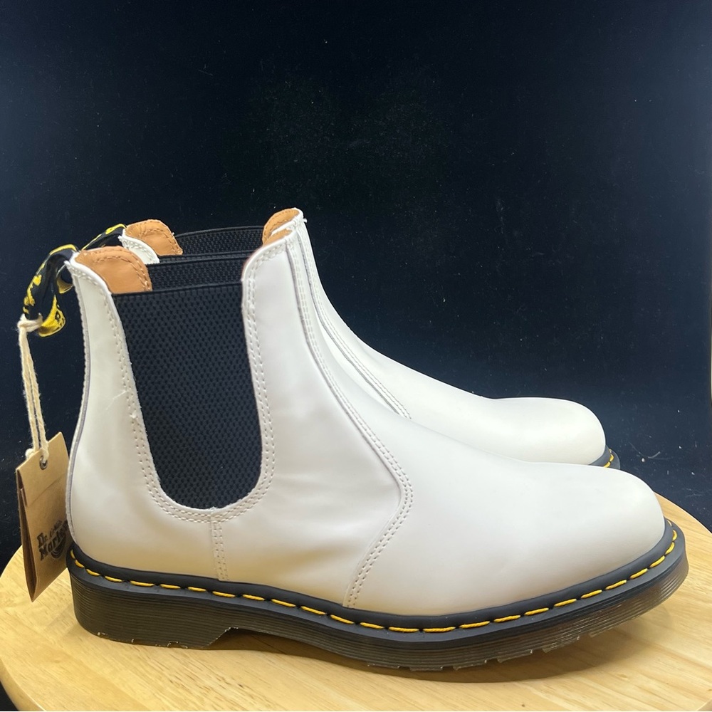 NEW Dr Martens 2976 Ys Unisex Leather Chelsea Boots In White Size Women 10/Men 9 - Picture 5 of 10